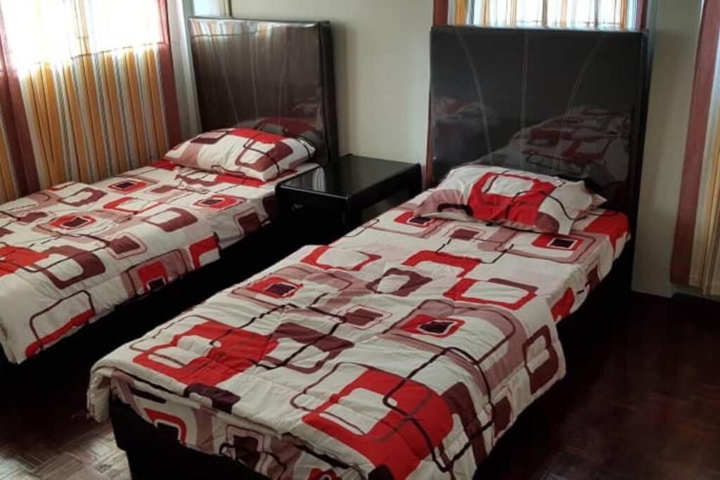 J & I Homestay Sibu Buitenkant foto