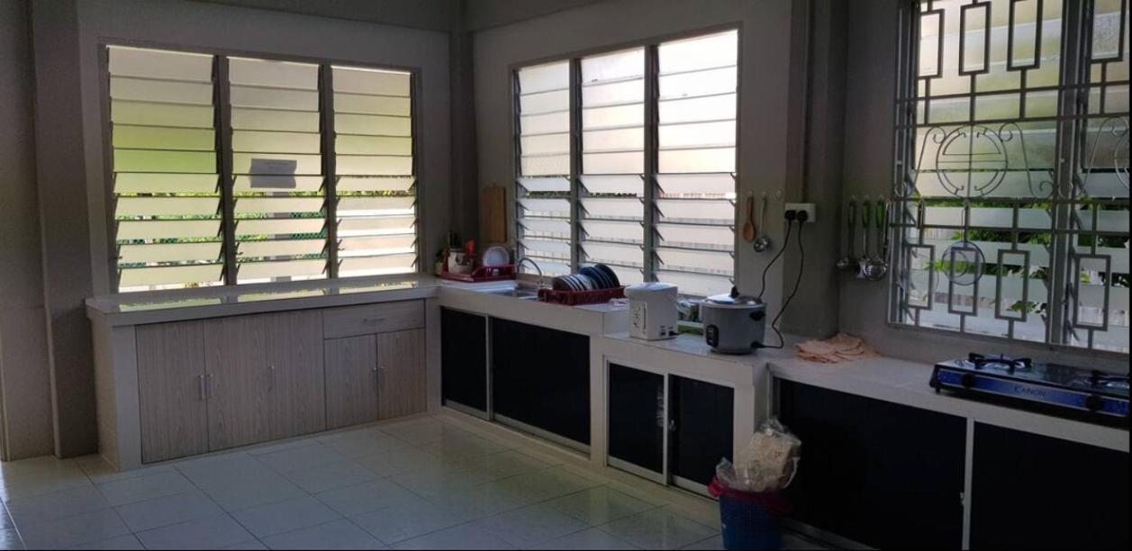 J & I Homestay Sibu Buitenkant foto